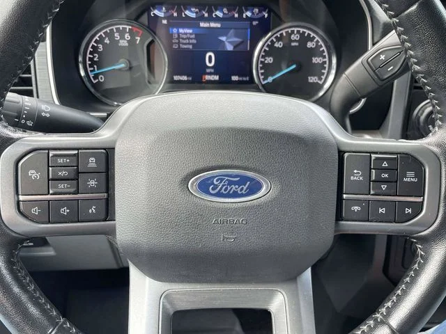 Used 2021 Agate Black Metallic Ford XLT image 18