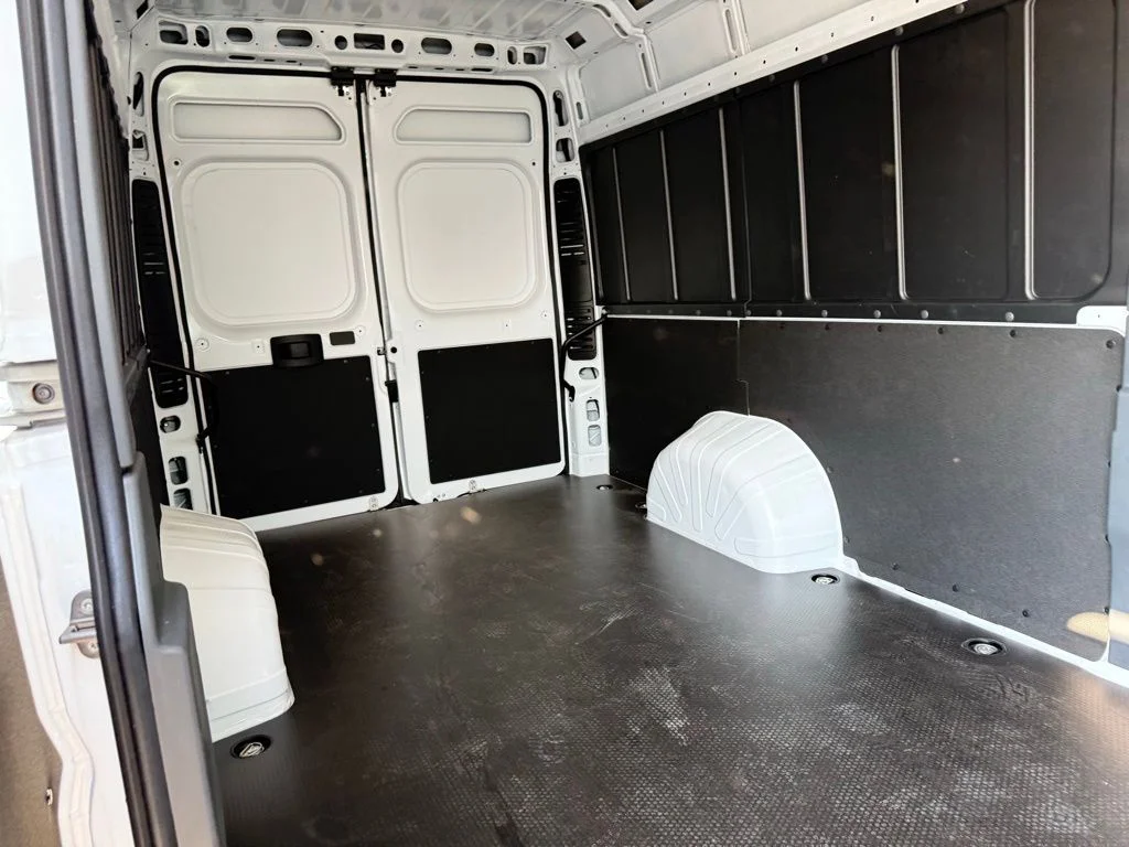 New 2026 Bright White Clear-Coat Exterior Paint RAM High Roof image 19