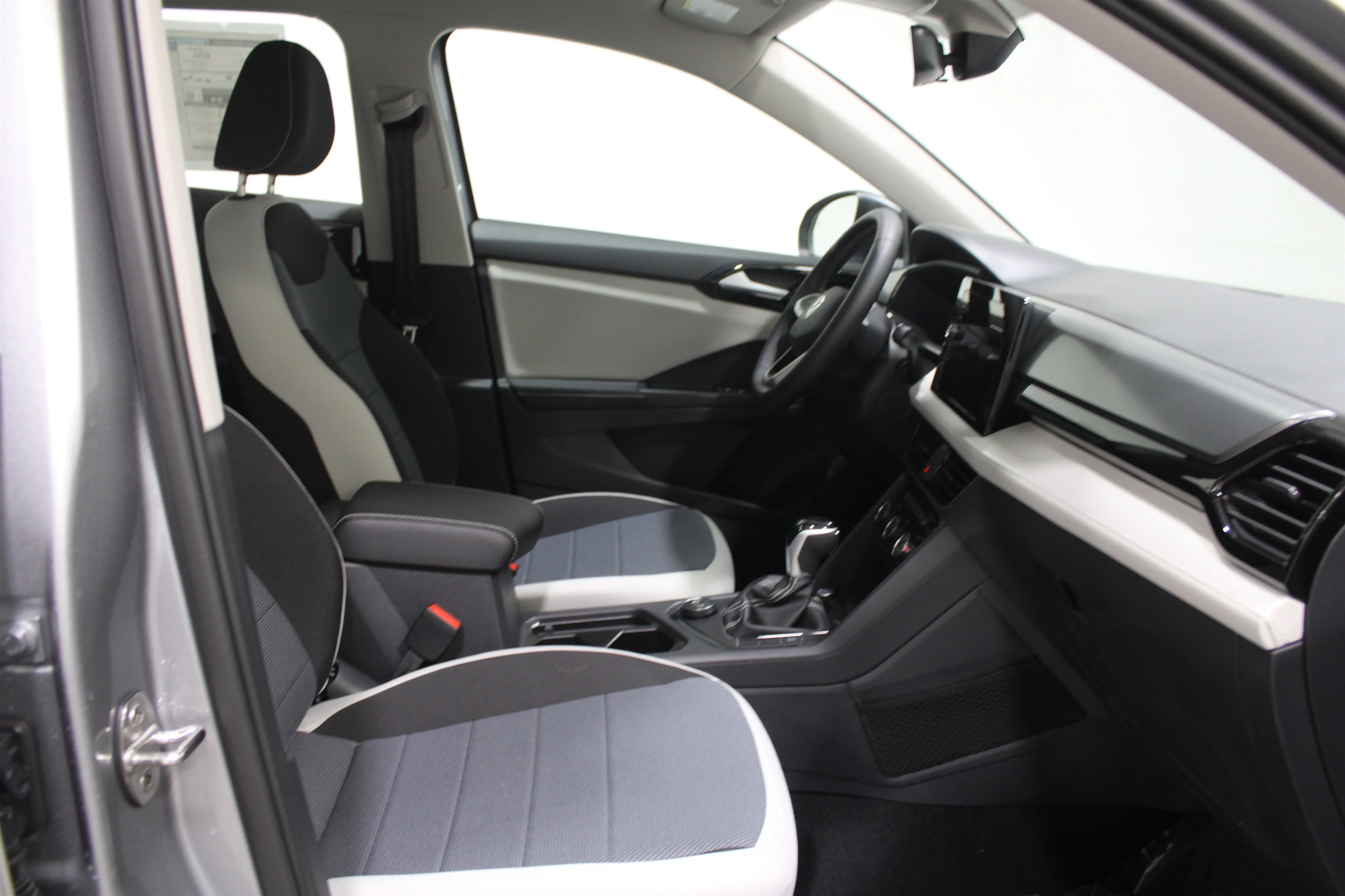 New 2026 Pyrite Silver Metallic Volkswagen S image 24
