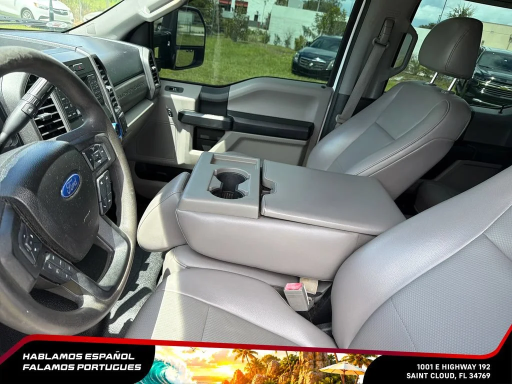 Used 2018 White Ford XL image 22