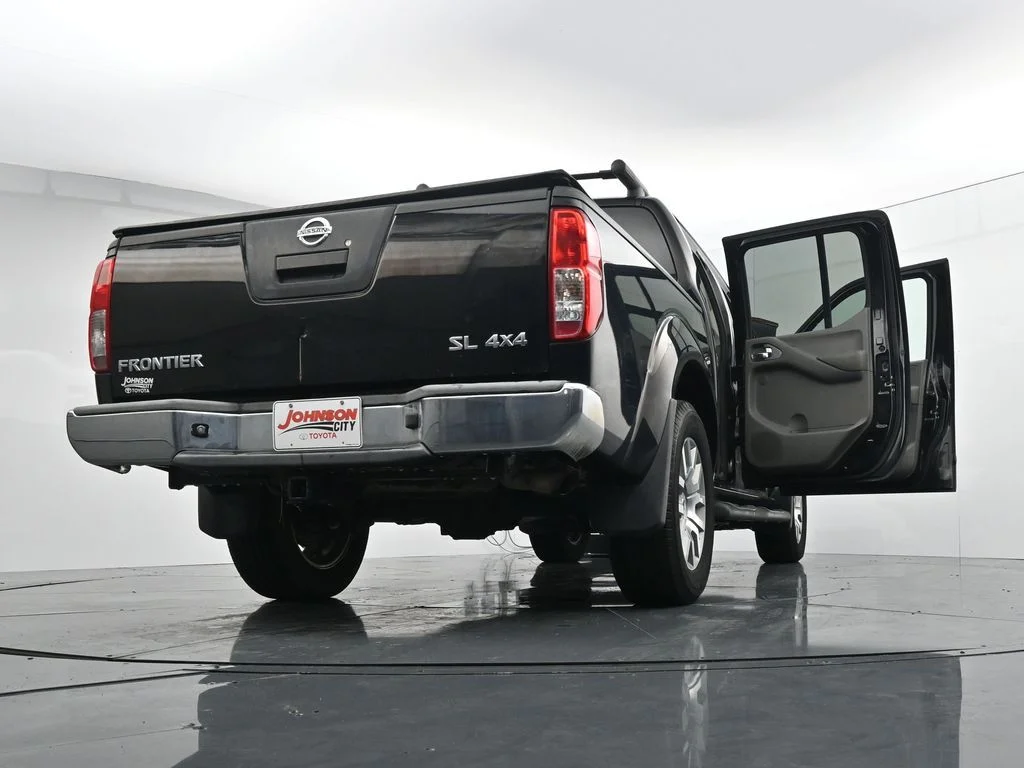 Used 2012 Black Nissan SL image 42