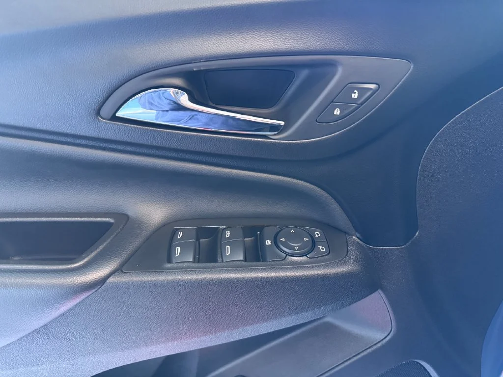 2024 Chevrolet Equinox LT - Photo 25