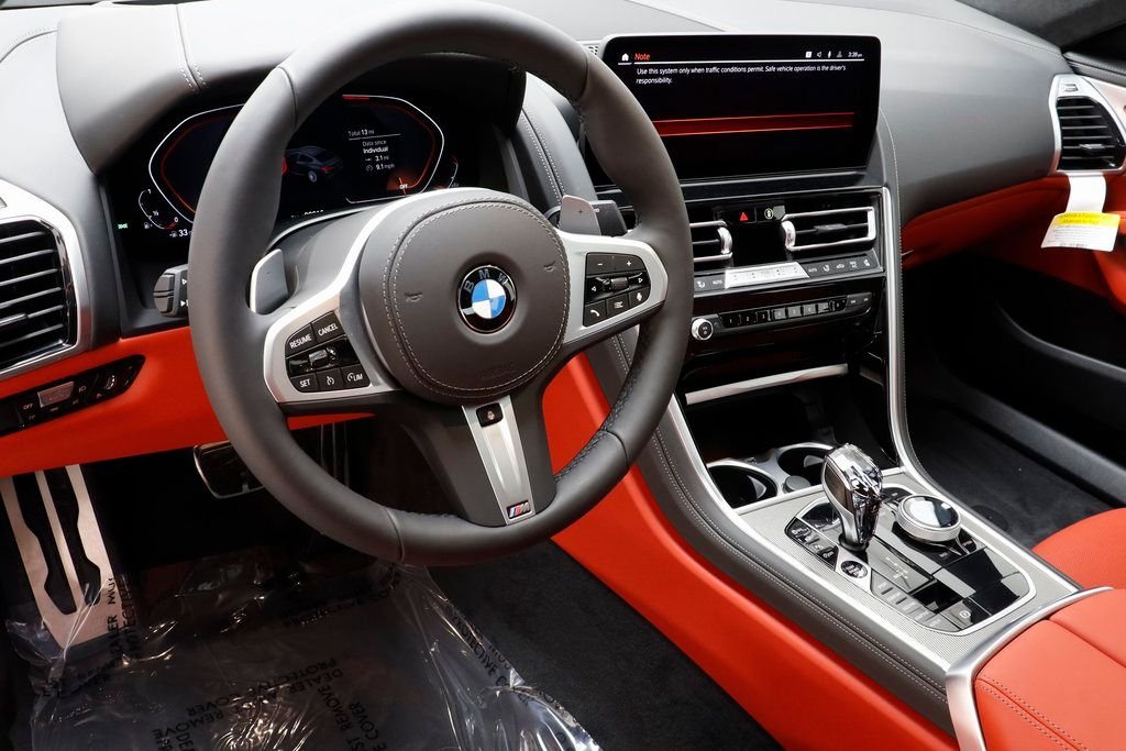 2025 BMW 8 Series 840i - Photo 7