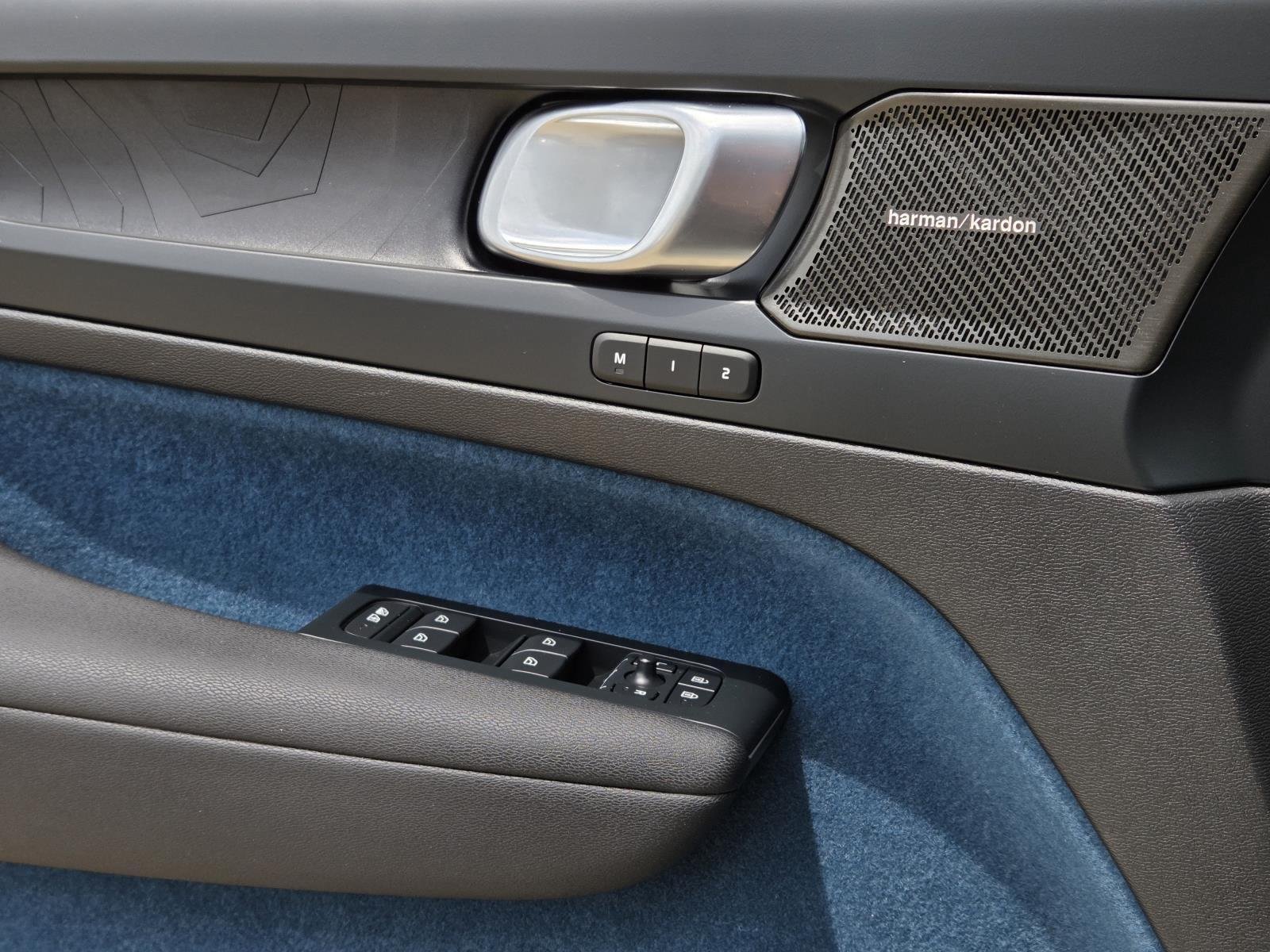 Used 2023 Thunder Gray Metallic Volvo Ultimate image 31