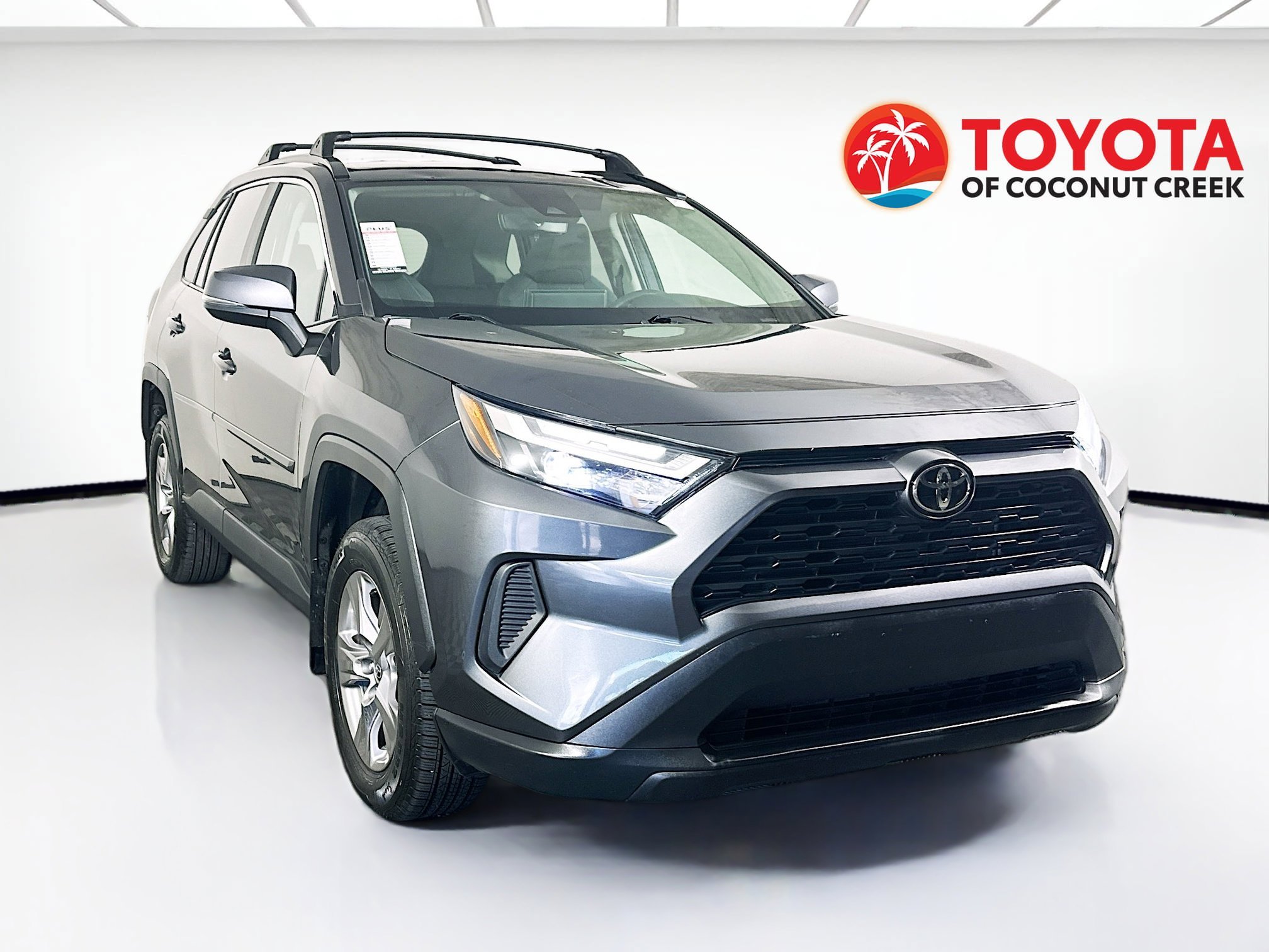 2023 Toyota RAV4 thumbnail 3