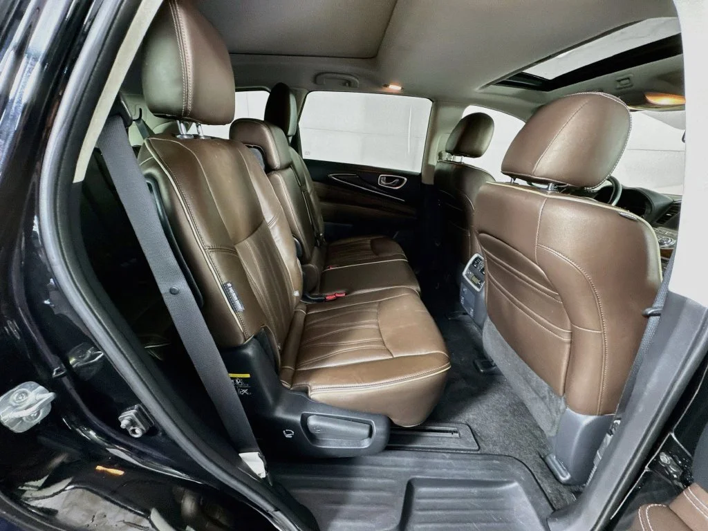 Used 2018 Black INFINITI  image 38