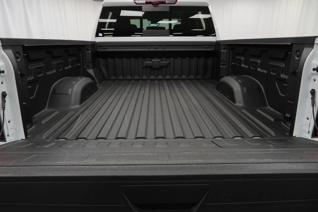 New 2026 Summit White Chevrolet LTZ image 26