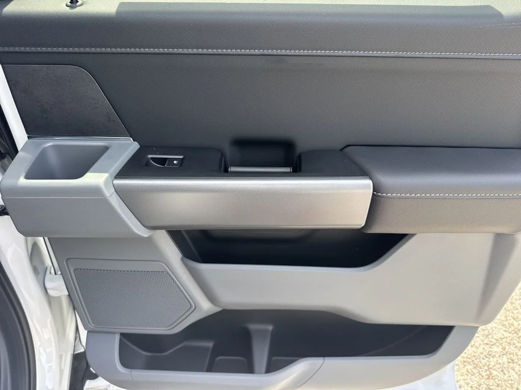 New 2026 White Ford XLT image 16