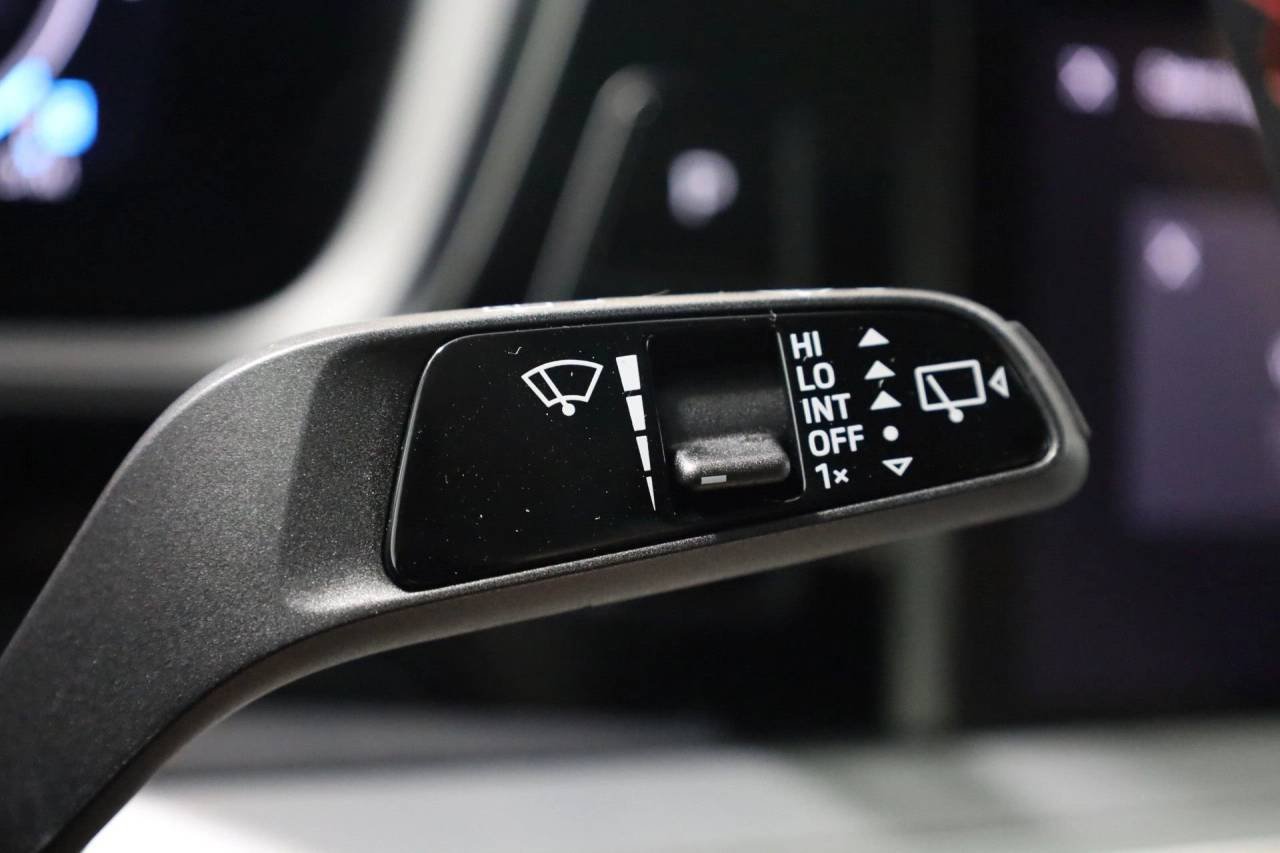 Used 2025 White Porsche GTS image 30