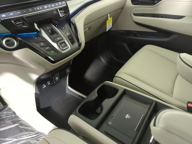 New 2026 Smoke Blue Pearl Honda Touring image 16