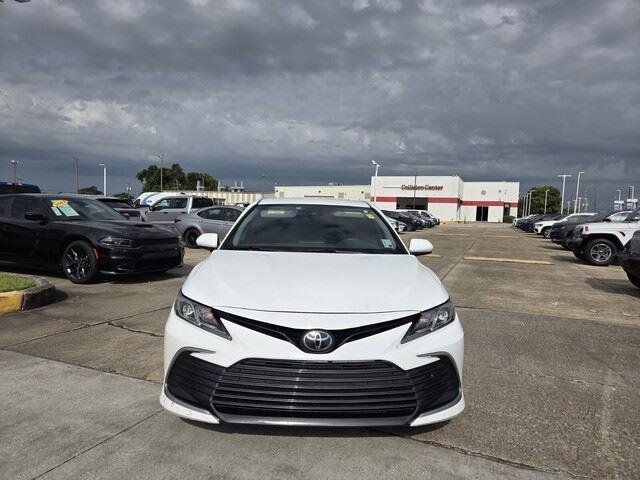 Used 2023 Ice Cap Toyota LE image 8