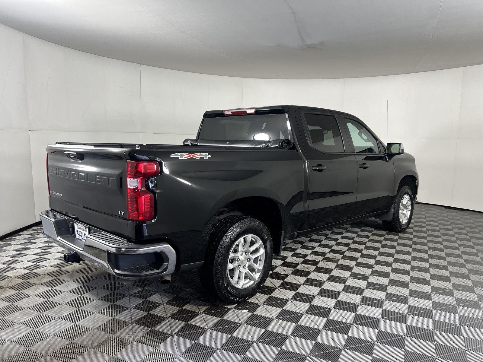 Used 2025 Black Chevrolet LT (2FL) image 36