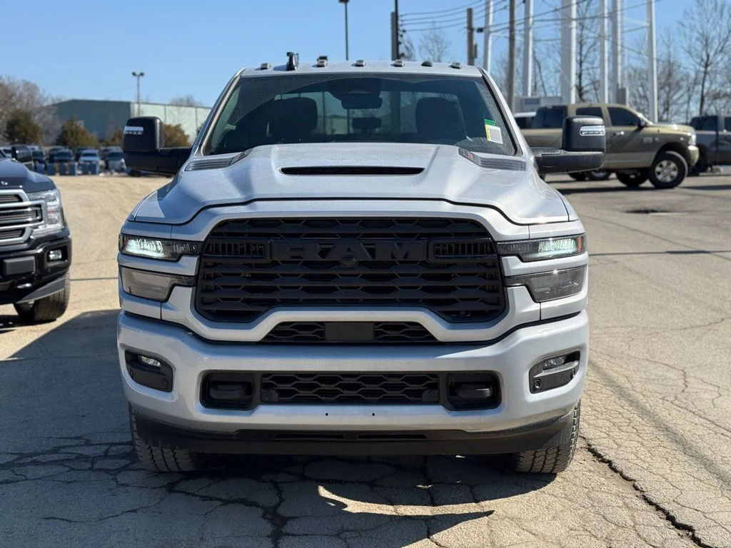 New 2026 Silver-Zynith Exterior Paint RAM Tradesman image 3
