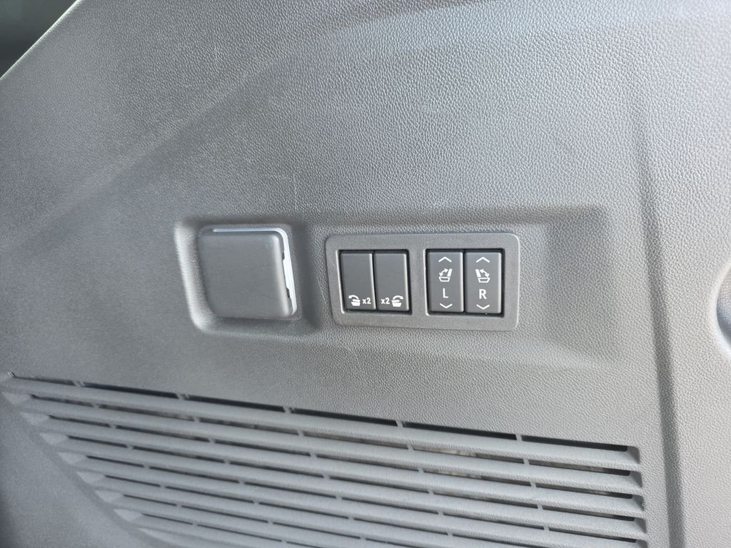Used 2023 Black GMC Denali Ultimate image 36
