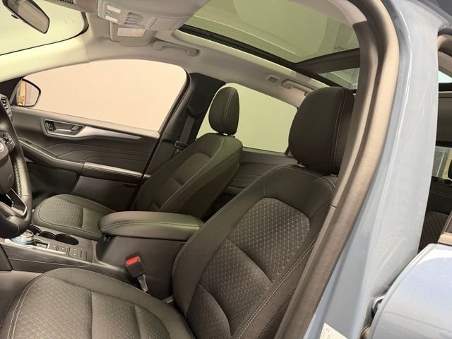 New 2026 Vapor Blue Metallic Ford Active® image 17