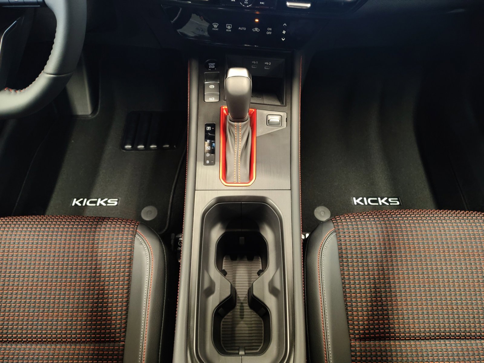 2026 Nissan KICKS SR - Photo 20