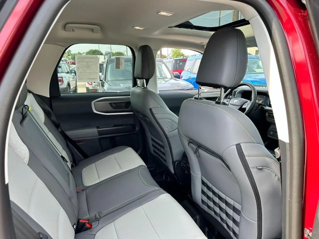 New 2026 Ruby Red Metallic Tinted Clearcoat Ford Badlands® image 4