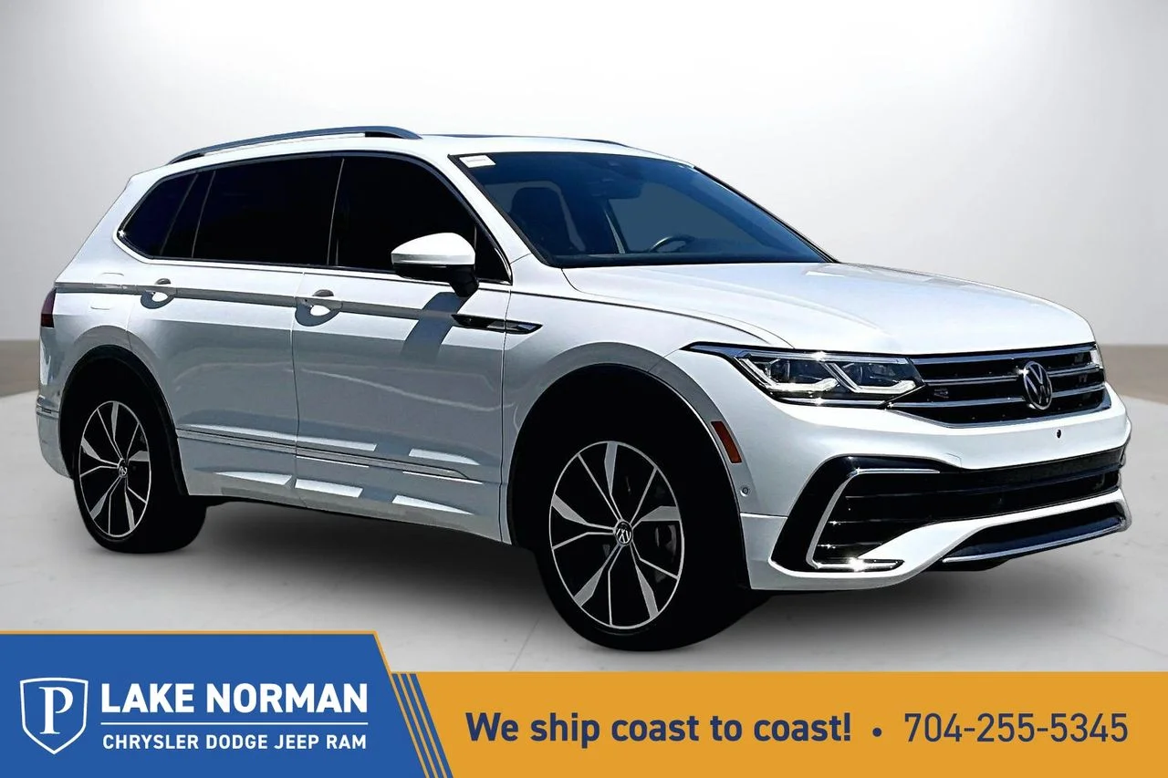 2023 Volkswagen Tiguan 2.0T SEL R-Line 4Motion's photo