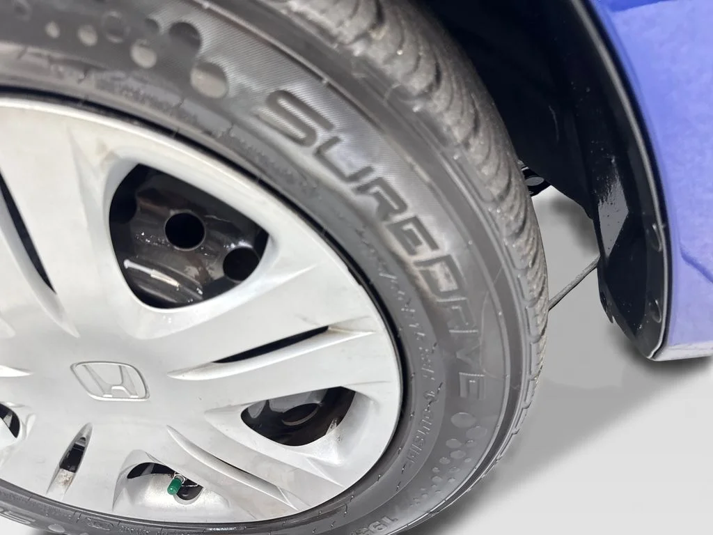 Used 2011  Honda Base image 82