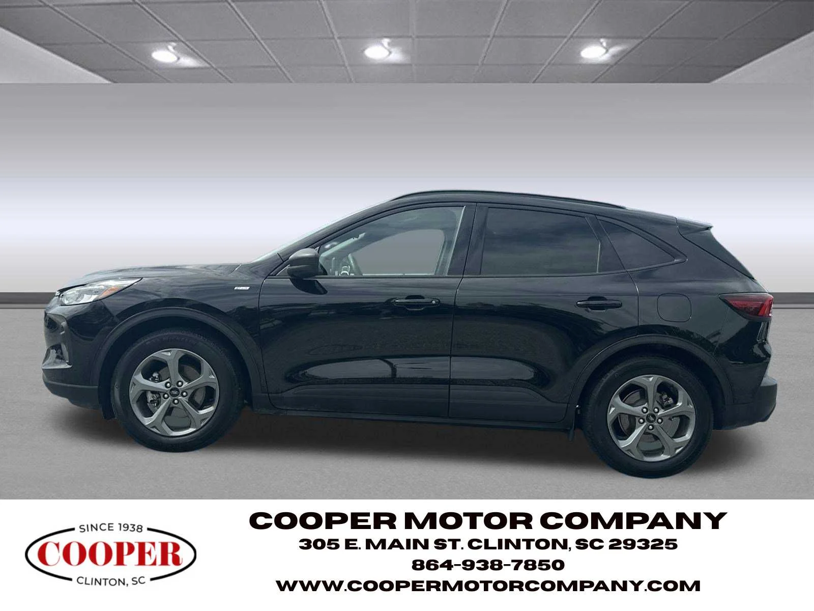 Used 2025 Agate Black Metallic Ford ST-Line image 2