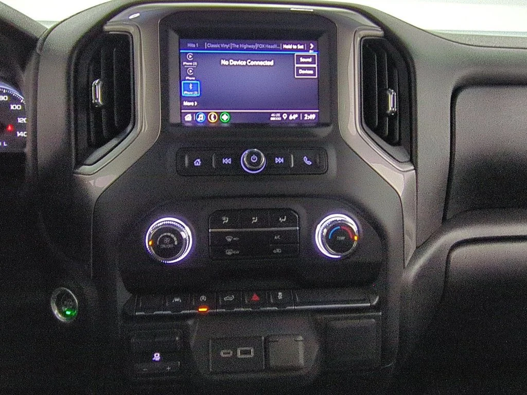 Used 2023 ONYX BLACK GMC Pro image 22