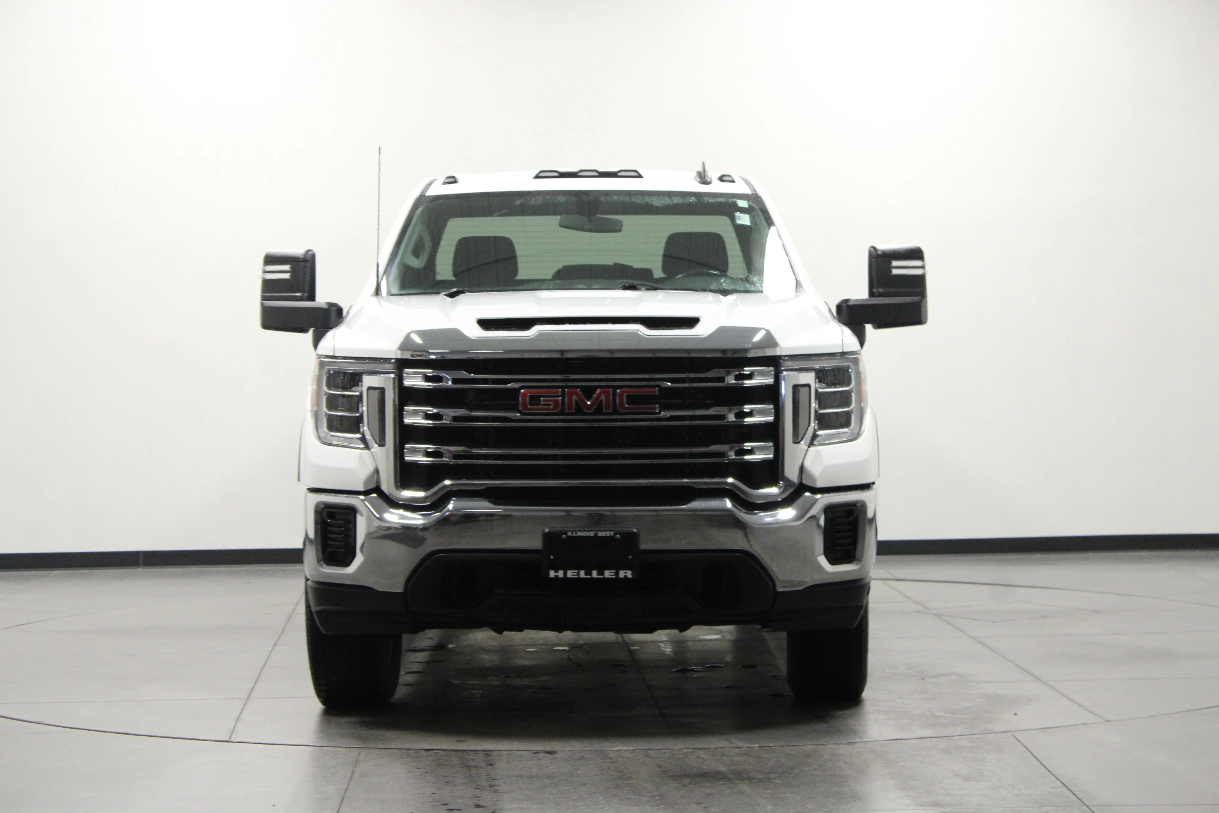 Used 2021 Summit White GMC SLE image 9