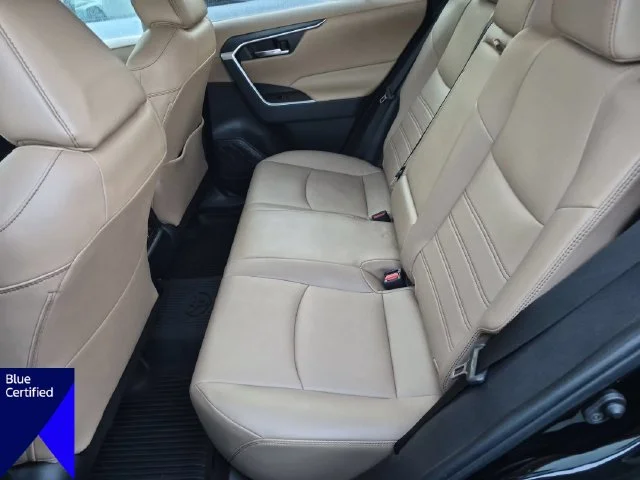 Used 2022 Black Toyota XLE Premium image 30