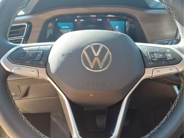 Used 2026  Volkswagen 2.0T SE w/Technology image 15