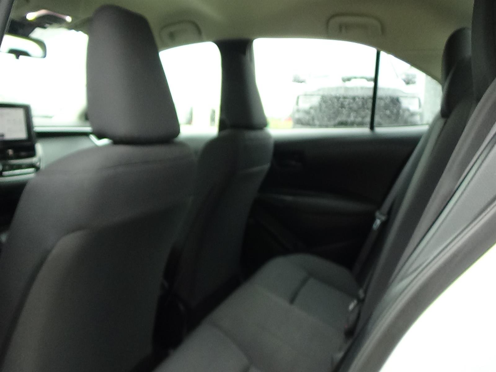 Used 2025 Classic Silver Metallic (1f7) Toyota LE image 11