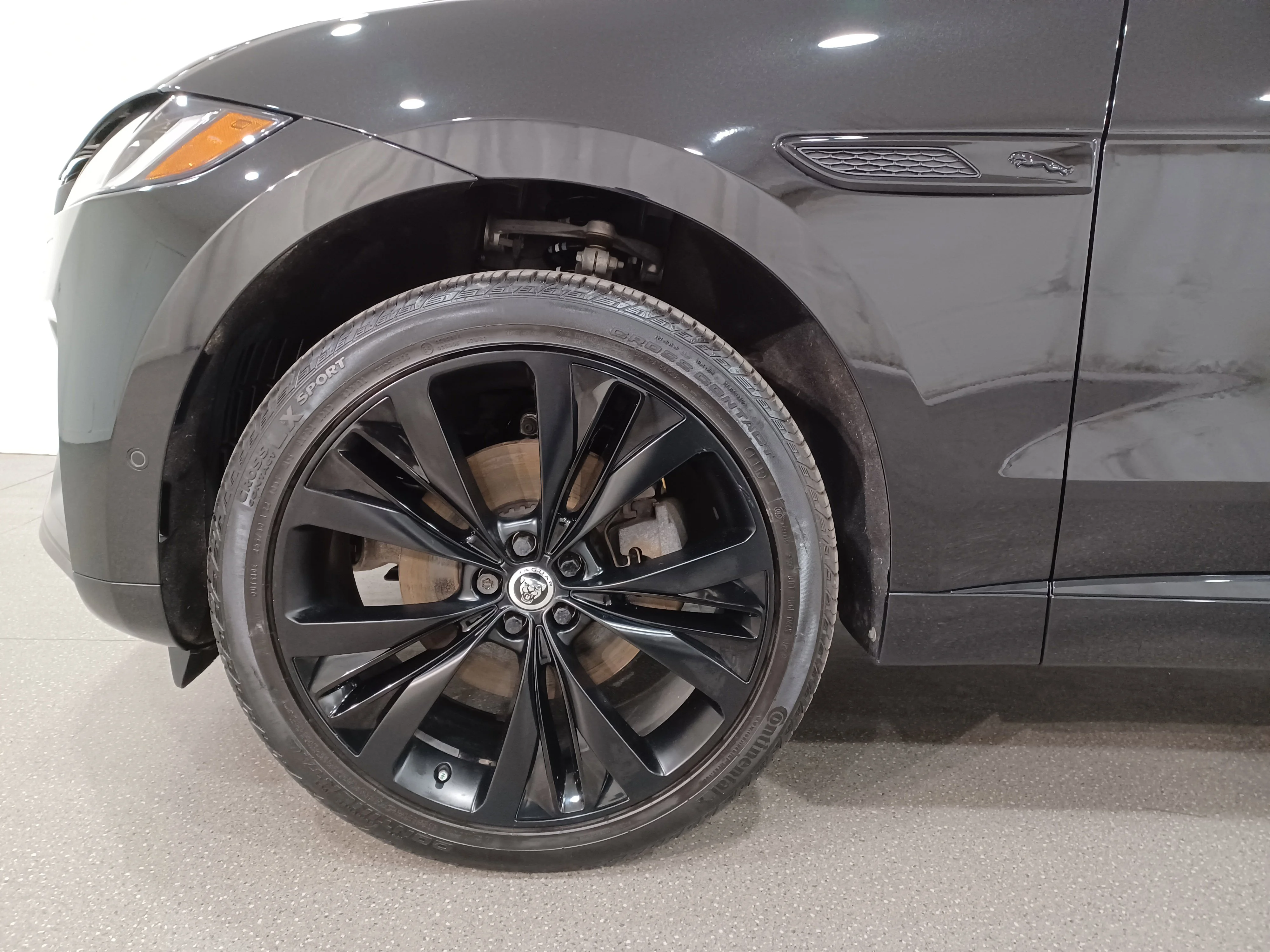 Used 2024 Santorini Black Metallic Jaguar P250 R-Dynamic S AWD*Adaptive Cruise | Nav | HUD | 360 Cam | Cooled Leather | Pano Roof | Htd Wheel image 20