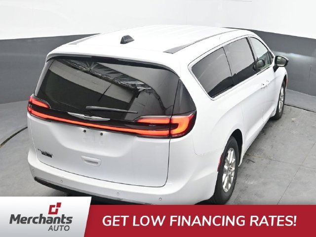 Used 2024 White Chrysler Touring L image 29