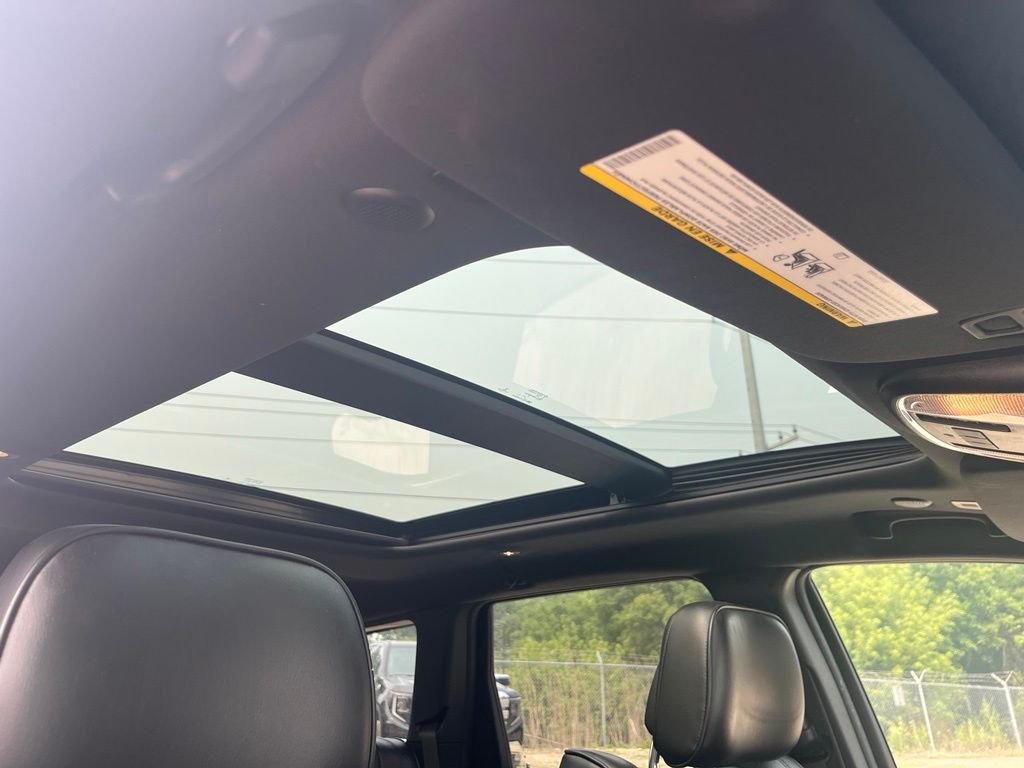 Used 2018 Diamond Black Jeep Overland image 40