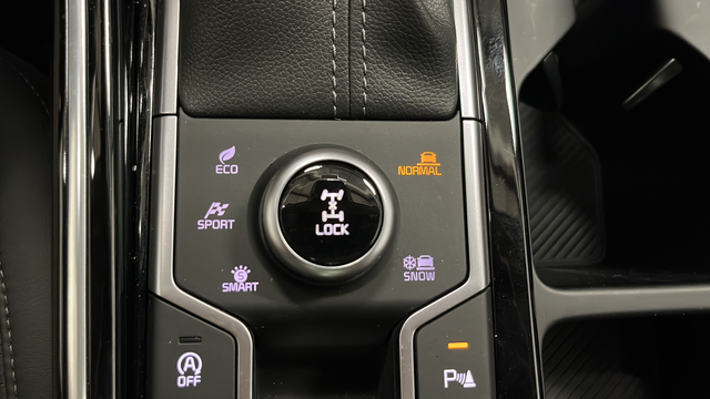 Used 2024 Black Kia X-Line SX image 34