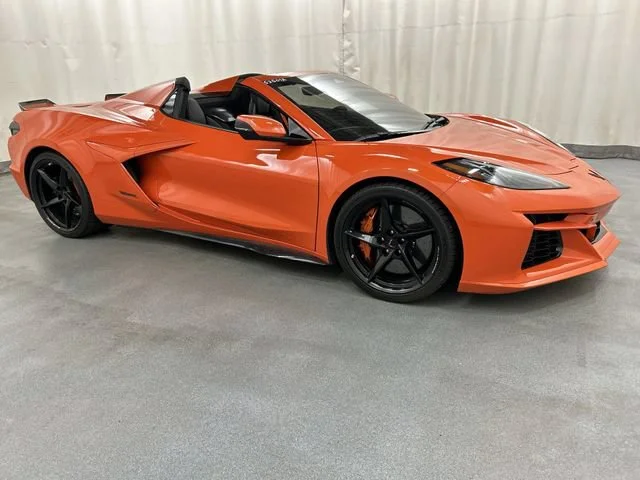 2025 Chevrolet Corvette E-Ray Convertible 2LZ's photo