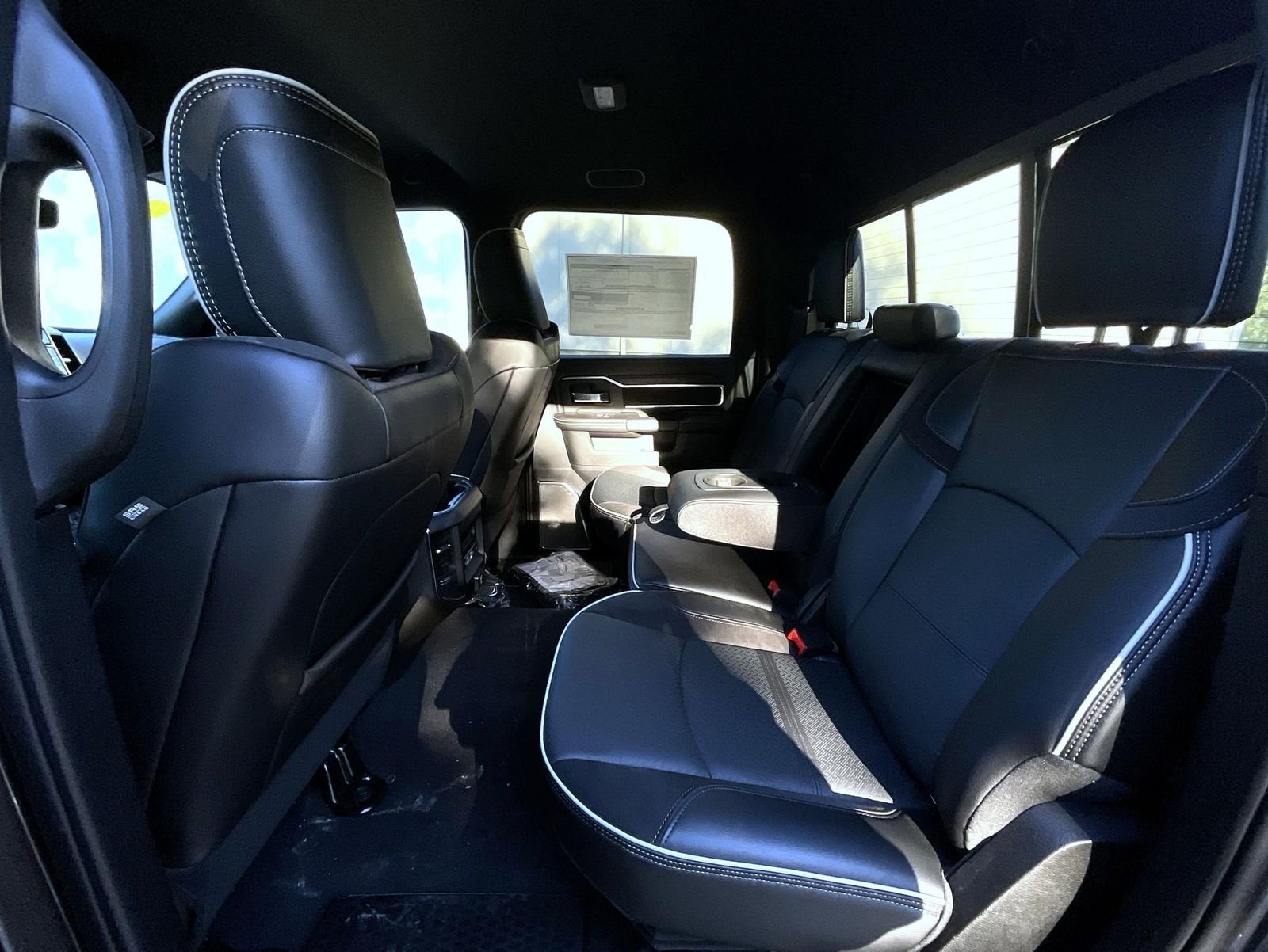 2025 RAM 2500 Laramie - Photo 11