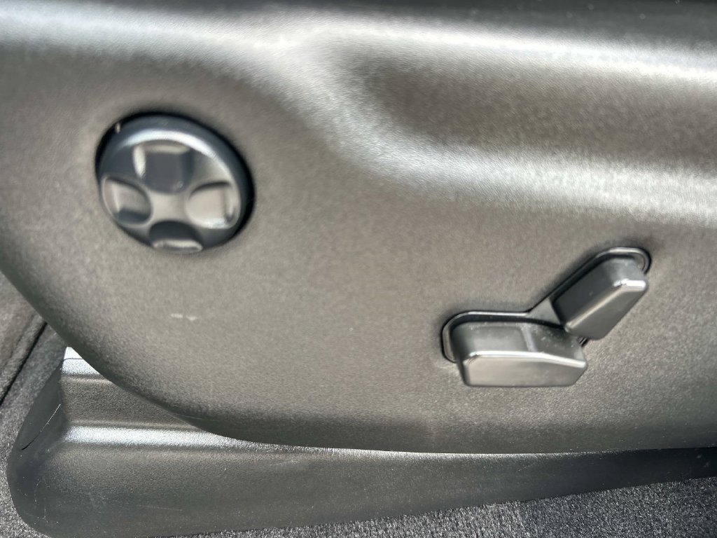 Certified Used 2021 Gray Clearcoat Jeep Laredo X image 28