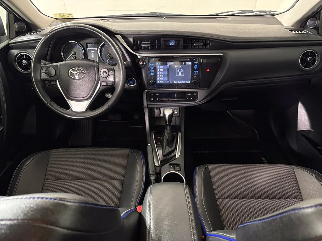 Used 2018 Gray Toyota SE image 31