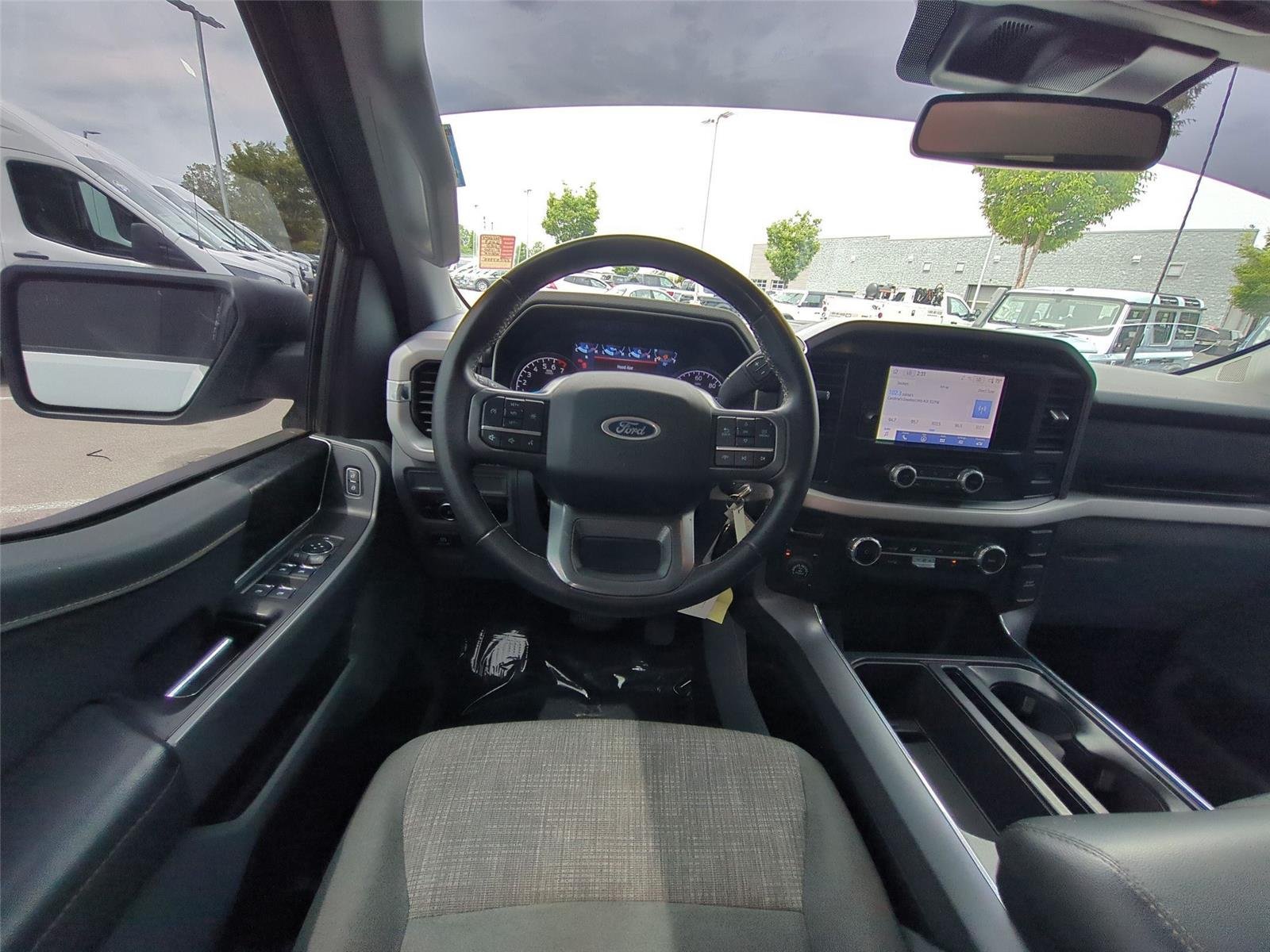 Used 2023 Oxford White Ford XL image 33