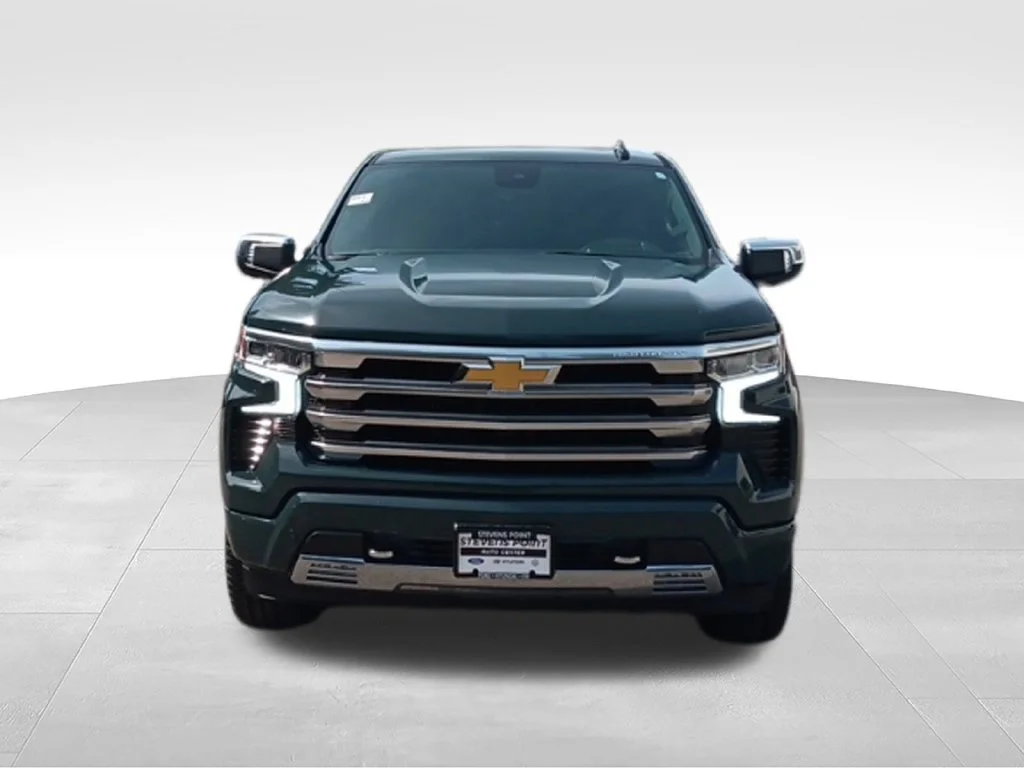 Used 2026 Cypress Gray Chevrolet High Country image 10
