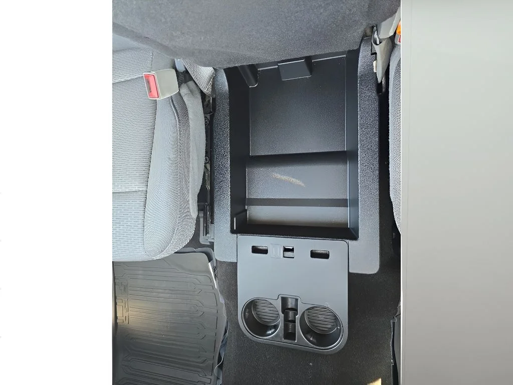 Used 2019 Silver Ford  image 30