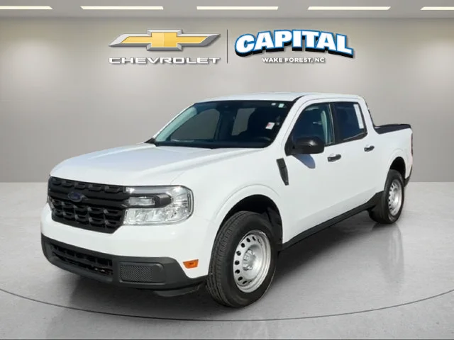 Used 2024 White Ford XL image 1