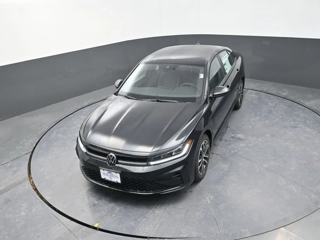 New 2026  Volkswagen 1.5T Sport image 16