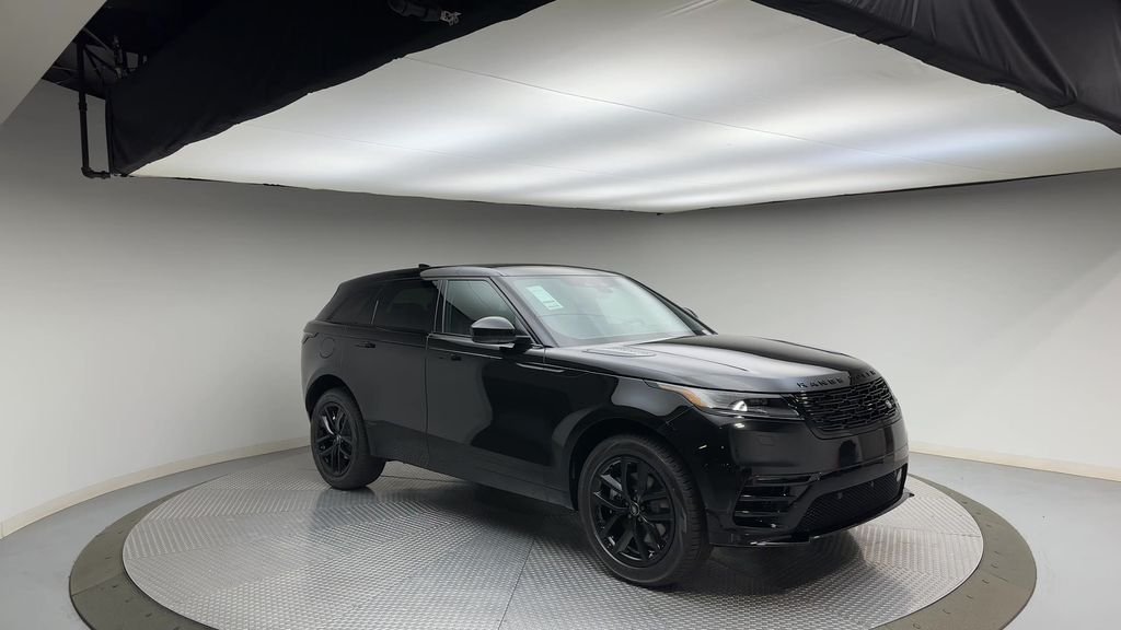 Used 2024 Santorini Black Metallic Land Rover Dynamic SE image 2
