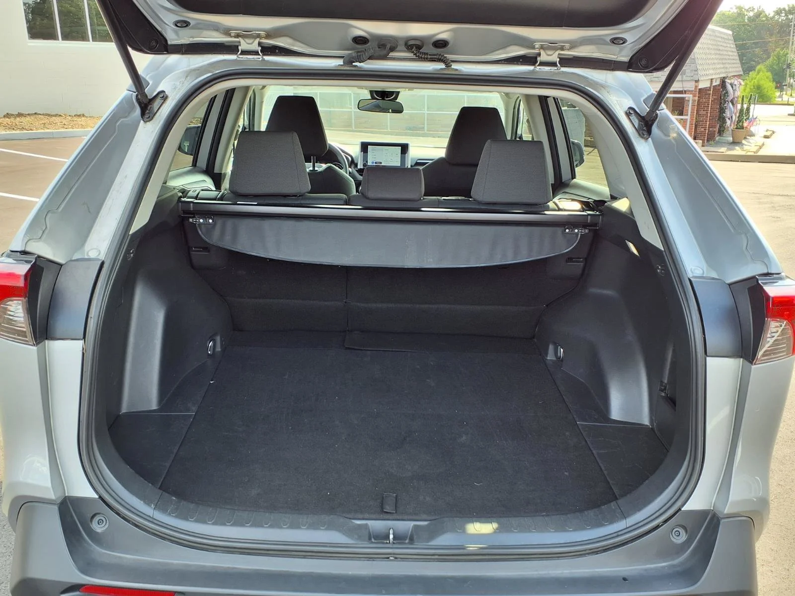 Used 2024 Silver Sky Metallic Toyota XLE image 23