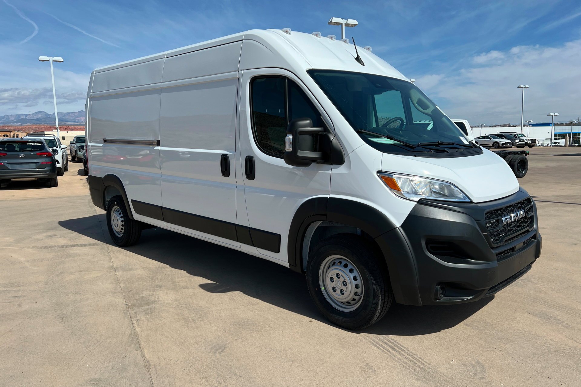 New 2026 Bright White Clear-Coat Exterior Paint RAM Tradesman image 8