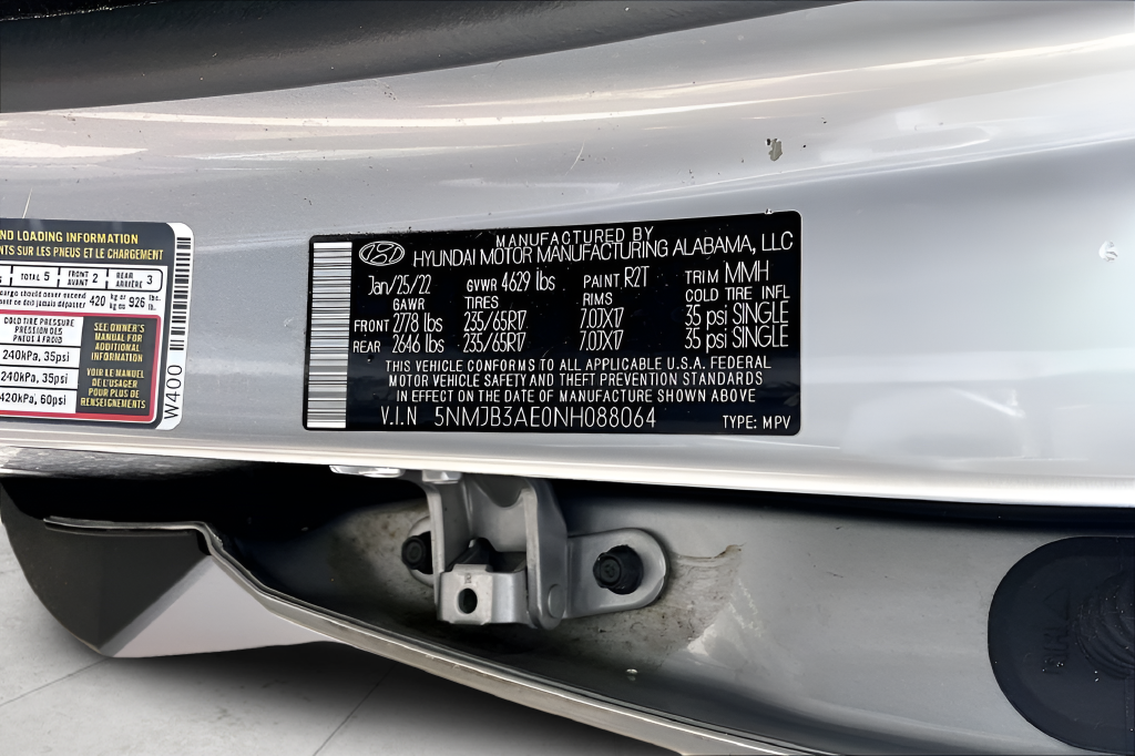 Used 2022 Silver Hyundai SEL image 16