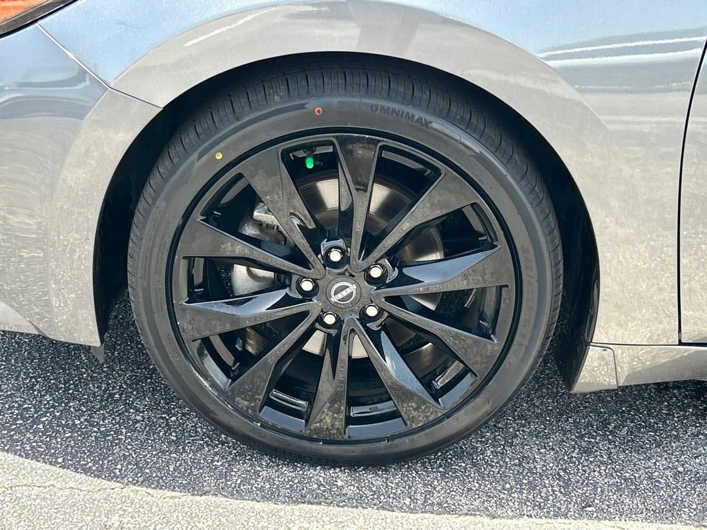 Used 2023 Gray Nissan SR image 53