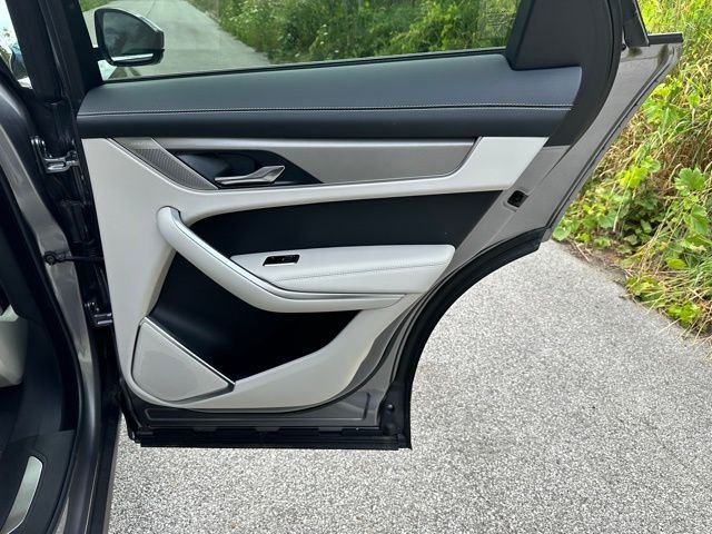 2026 Jaguar F-Pace R-Dynamic S - Photo 20