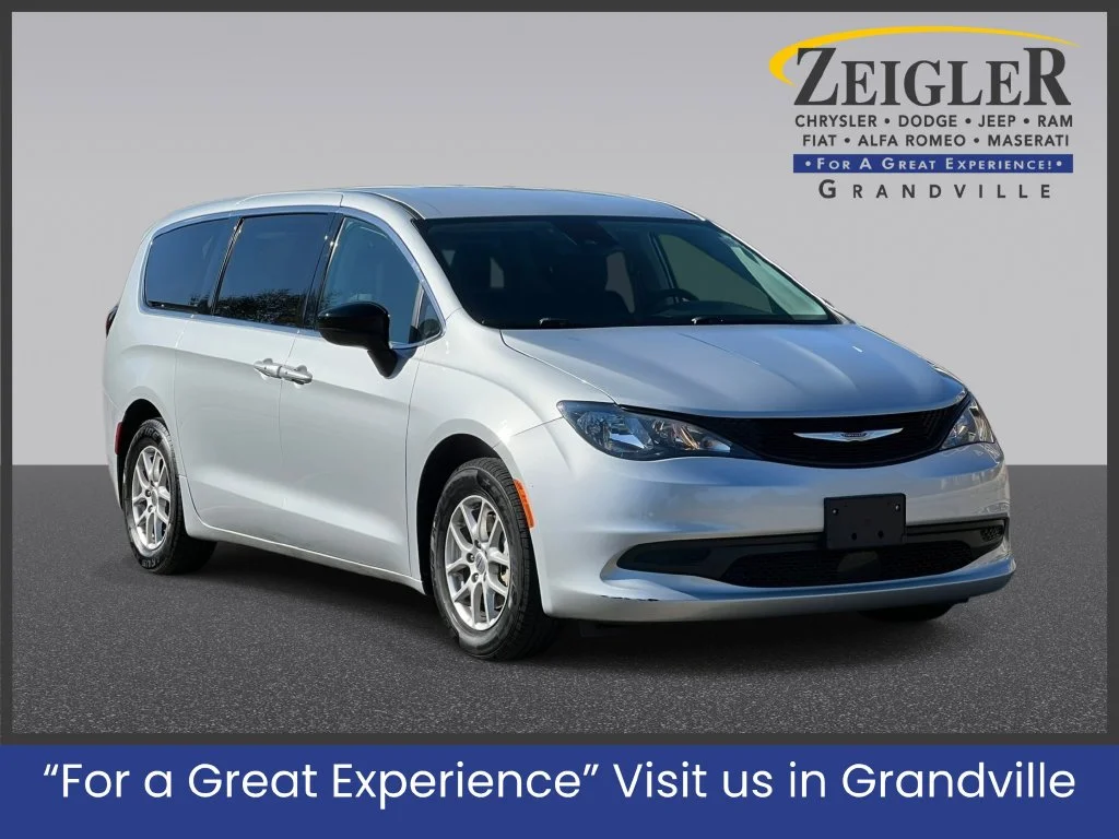 2024 Chrysler Voyager
