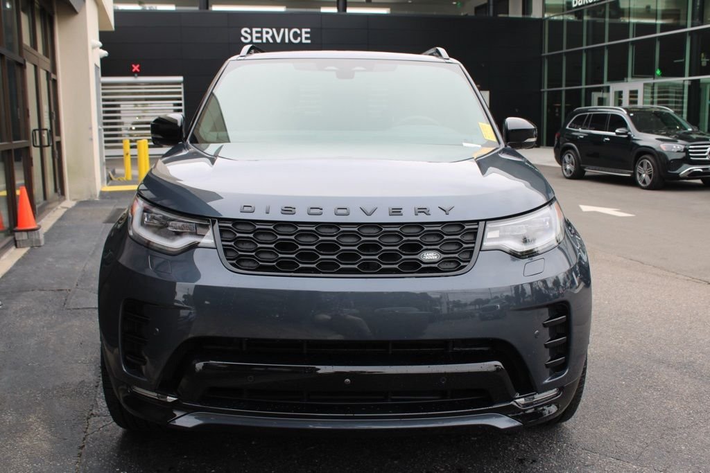 Used 2025 Blue Land Rover Dynamic SE image 2